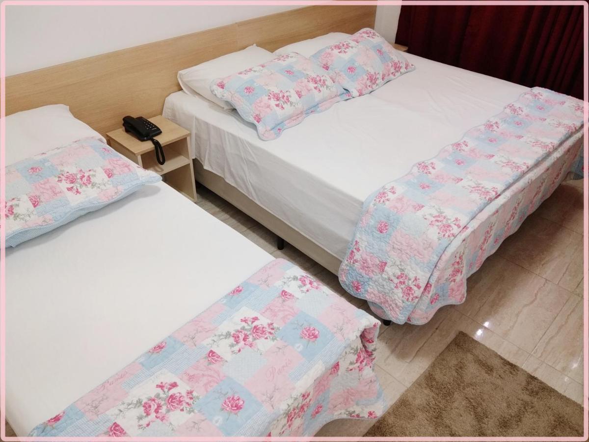 Hotel Anjos Ltda 그라바타이 외부 사진